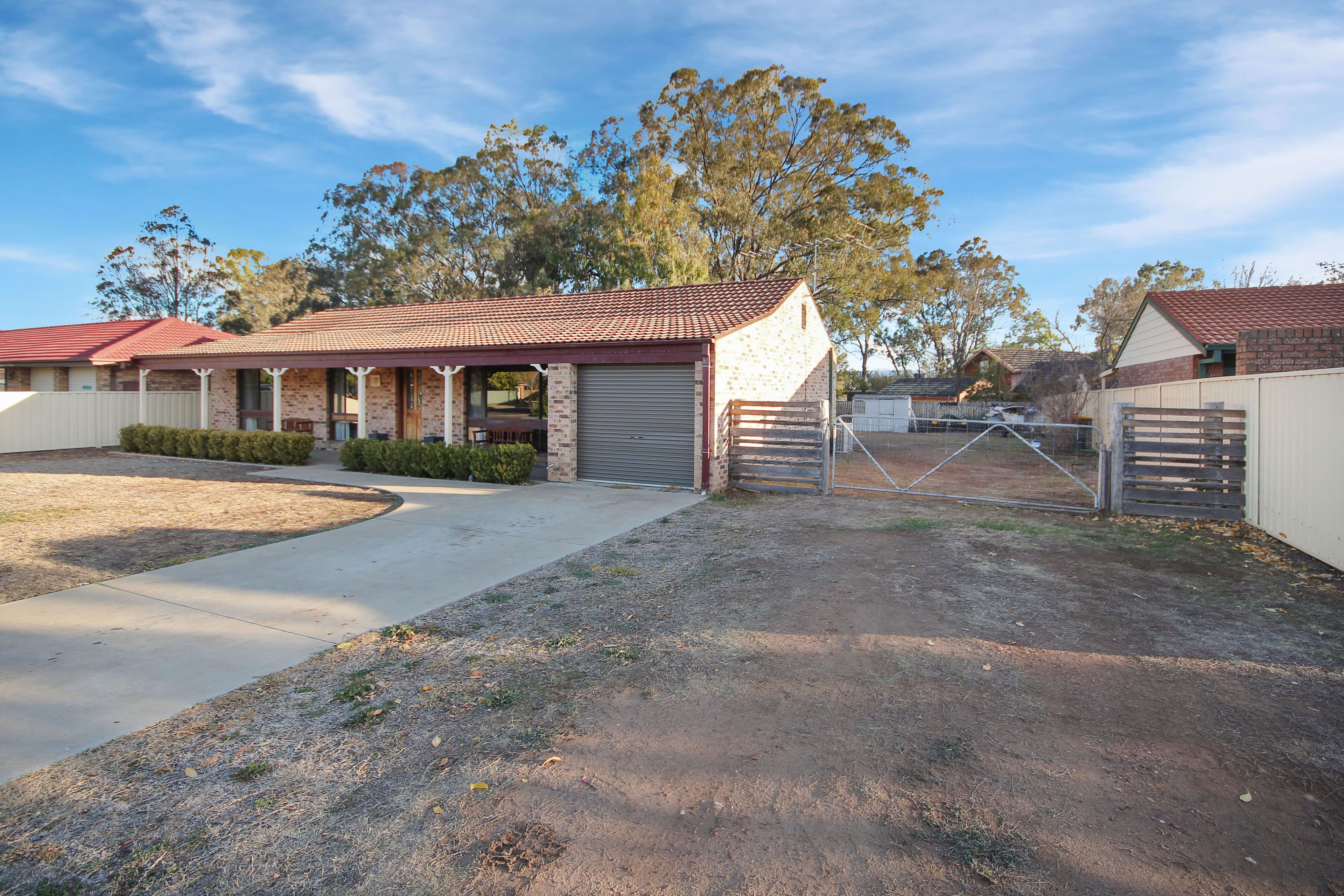 27 Nyarra Street, Scone - Thumbnail 2