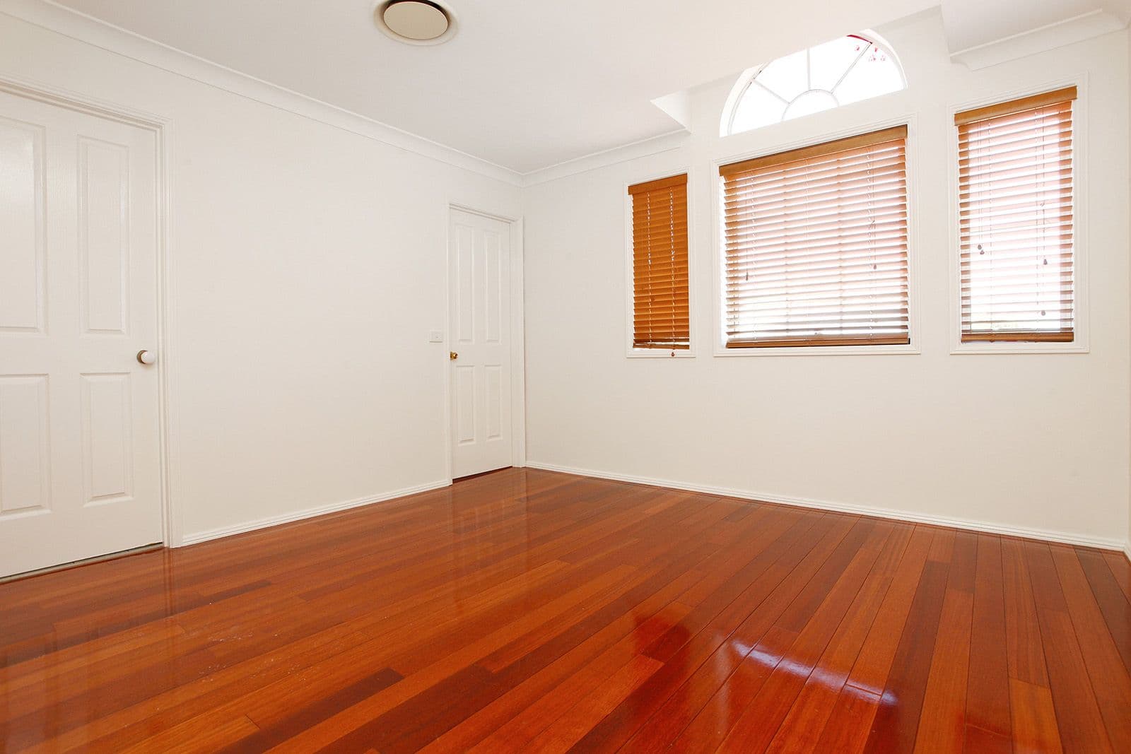 10 Peri Close, Woodcroft - Thumbnail 5