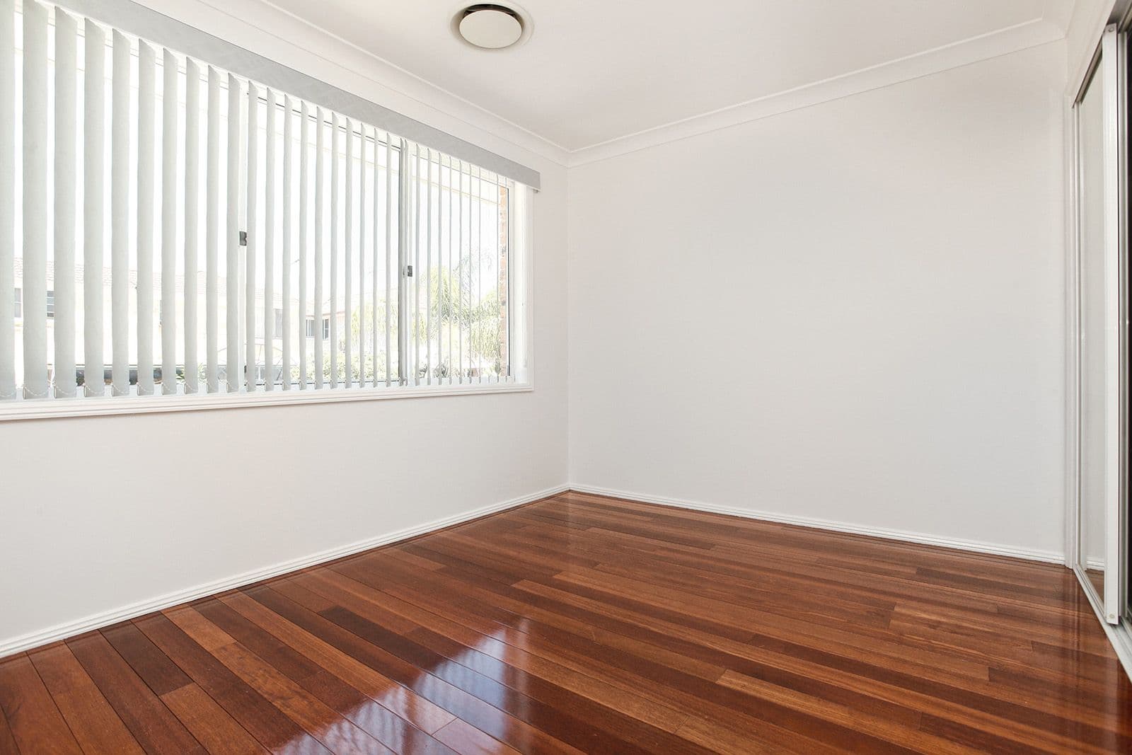 10 Peri Close, Woodcroft - Thumbnail 7