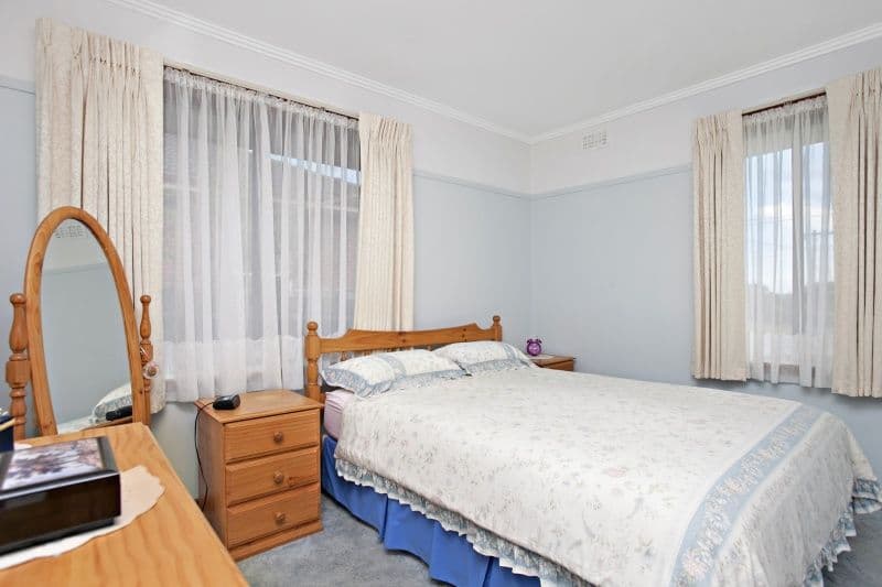 5 Burns Court, HEIDELBERG HEIGHTS VIC 3081, Heidelberg Heights - Thumbnail 4