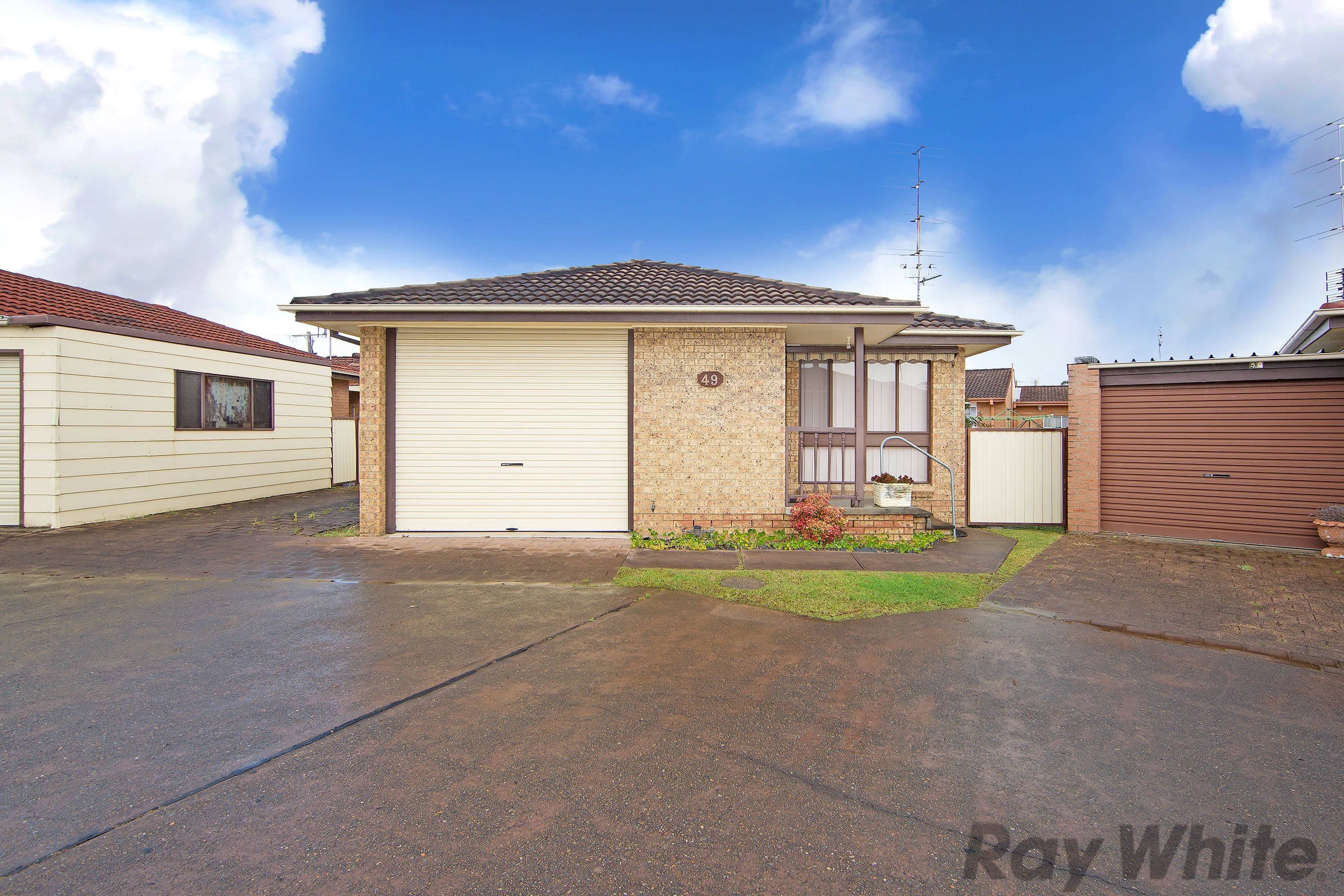 49 Gilbert Avenue, Gorokan - Image 1
