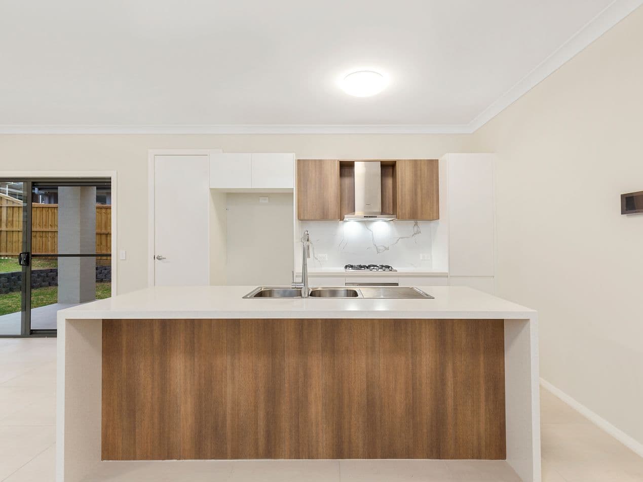 18 Oxlade Street, NORTH KELLYVILLE NSW 2155, North Kellyville - Thumbnail 3