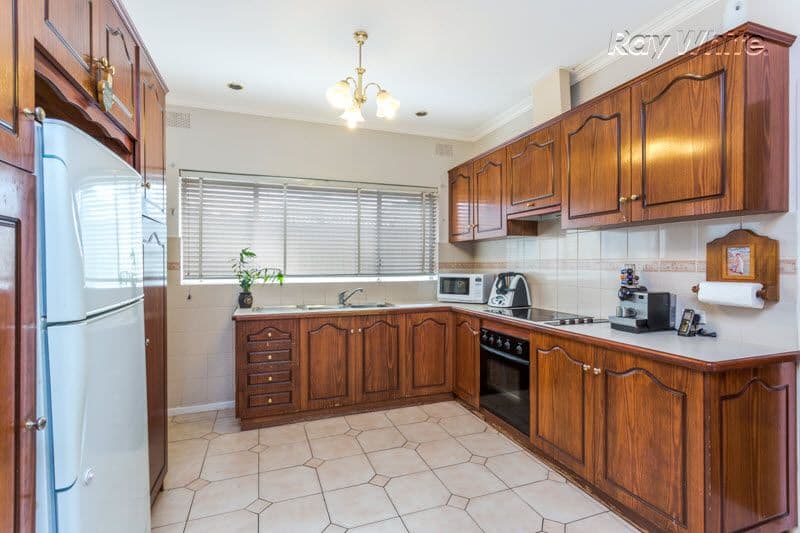 4 McCarthy Court, POORAKA SA 5095, Pooraka - Thumbnail 2