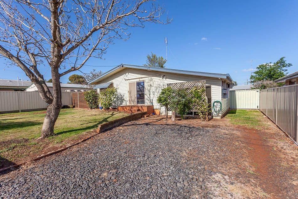32 Smithfield Street, Harristown QLD 4350, Harristown - Image 1