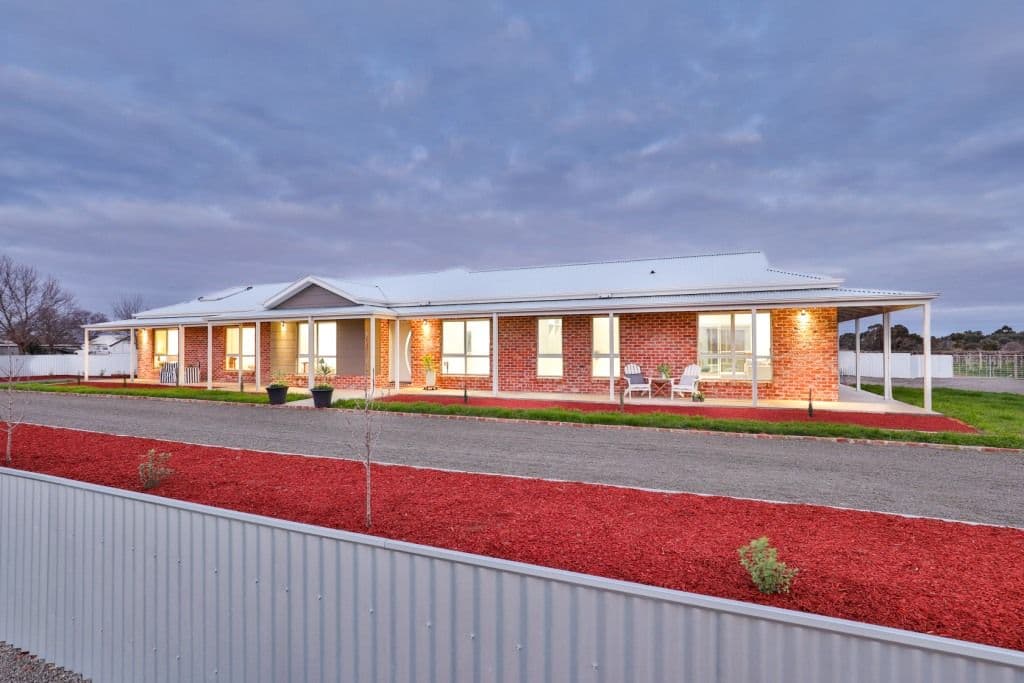 390 Irymple Avenue, Nichols Point VIC 3501, Nichols Point - Image 1