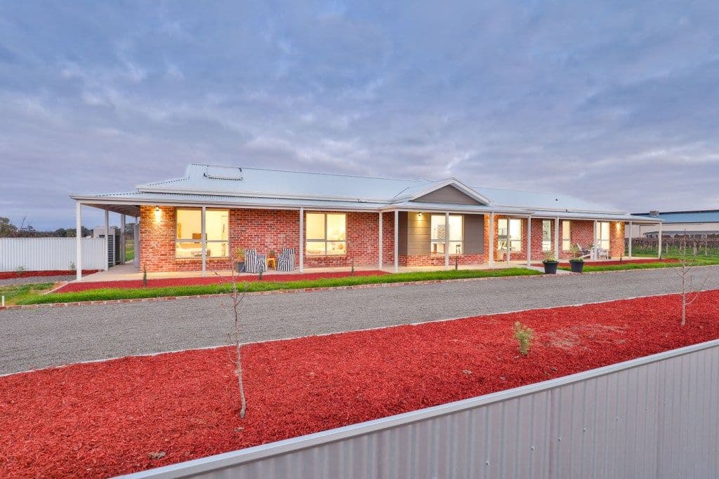 390 Irymple Avenue, Nichols Point VIC 3501, Nichols Point - Thumbnail 3