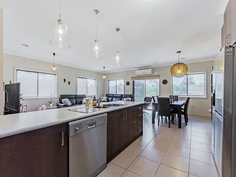 5 Rainone Place, Tarneit VIC 3029, Tarneit - Thumbnail 7