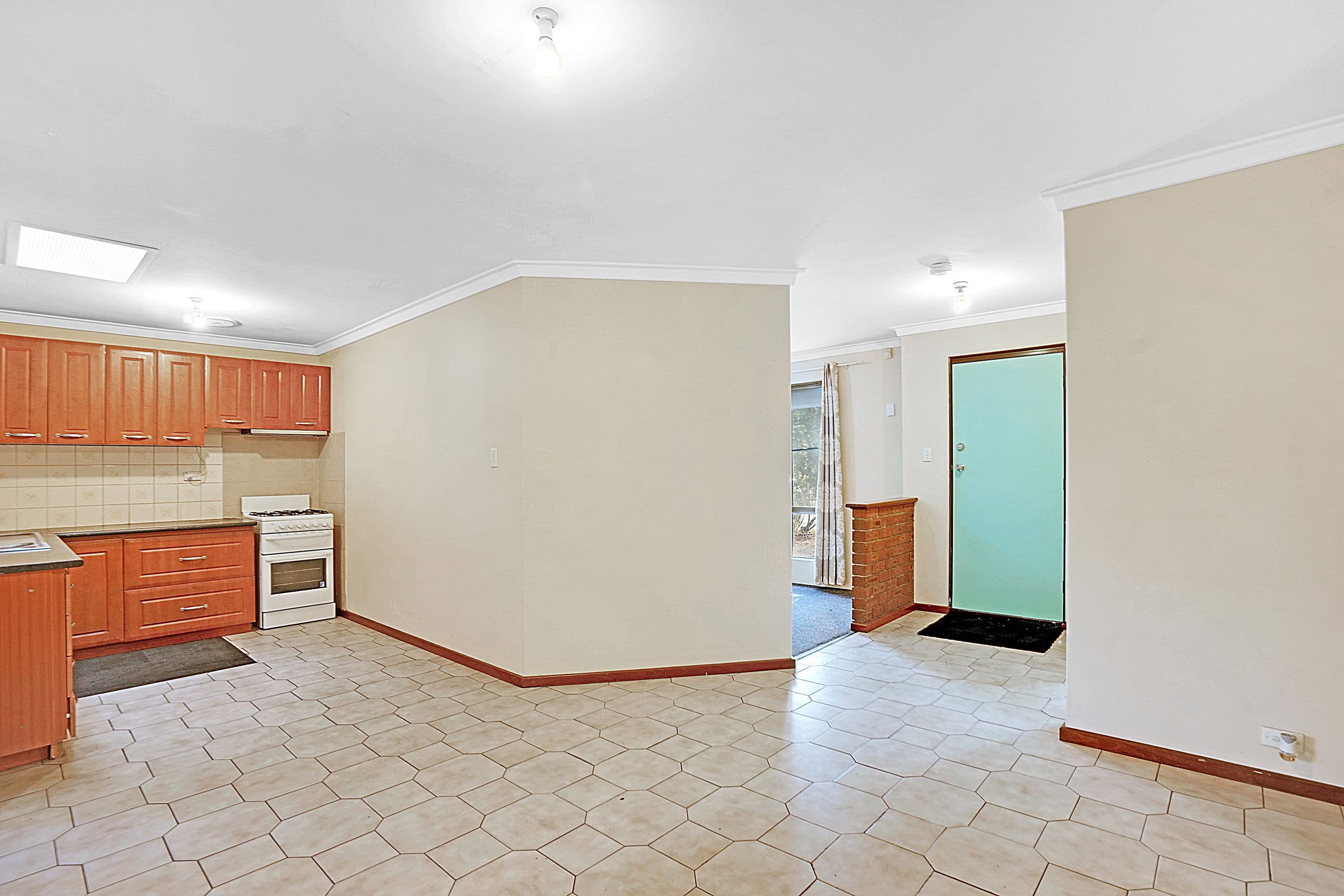 64 Templeton Crescent, Girrawheen WA 6064, Girrawheen - Thumbnail 6