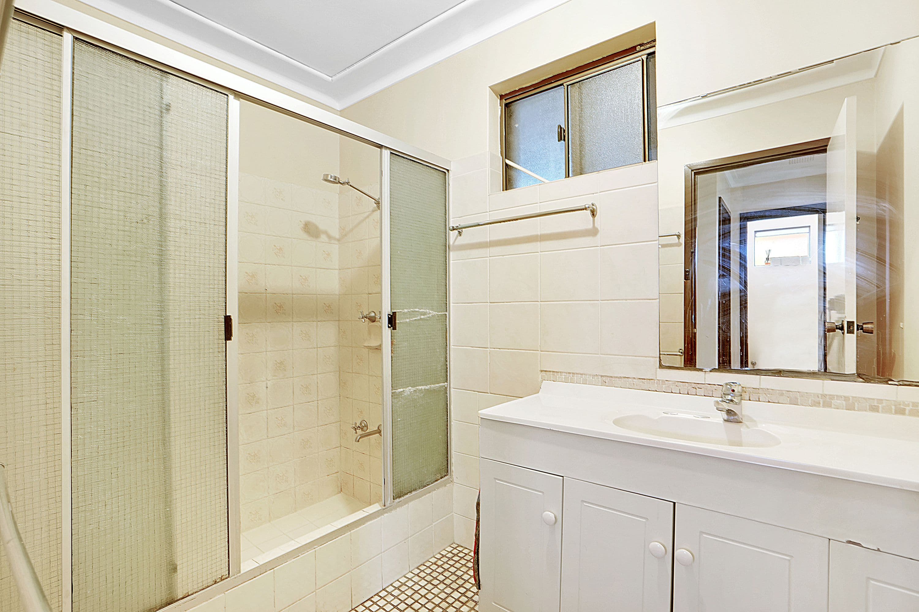 64 Templeton Crescent, Girrawheen WA 6064, Girrawheen - Thumbnail 8