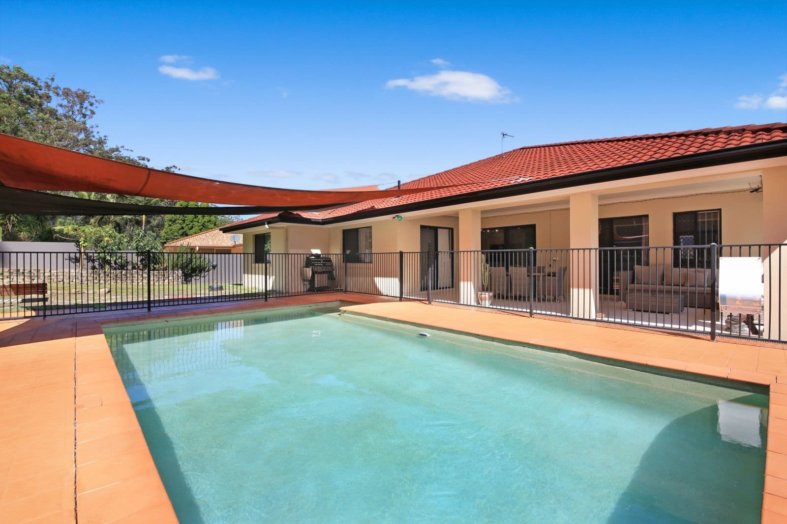 87 Arun Drive, Arundel QLD 4214, Arundel - Thumbnail 2