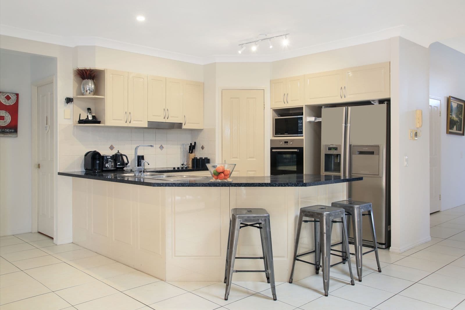 87 Arun Drive, Arundel QLD 4214, Arundel - Thumbnail 8