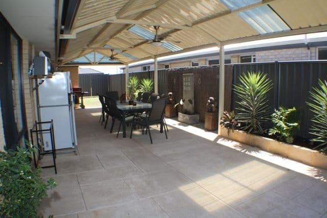 76 Lemon Gum Drive, BALDIVIS WA 6171, Baldivis - Thumbnail 4