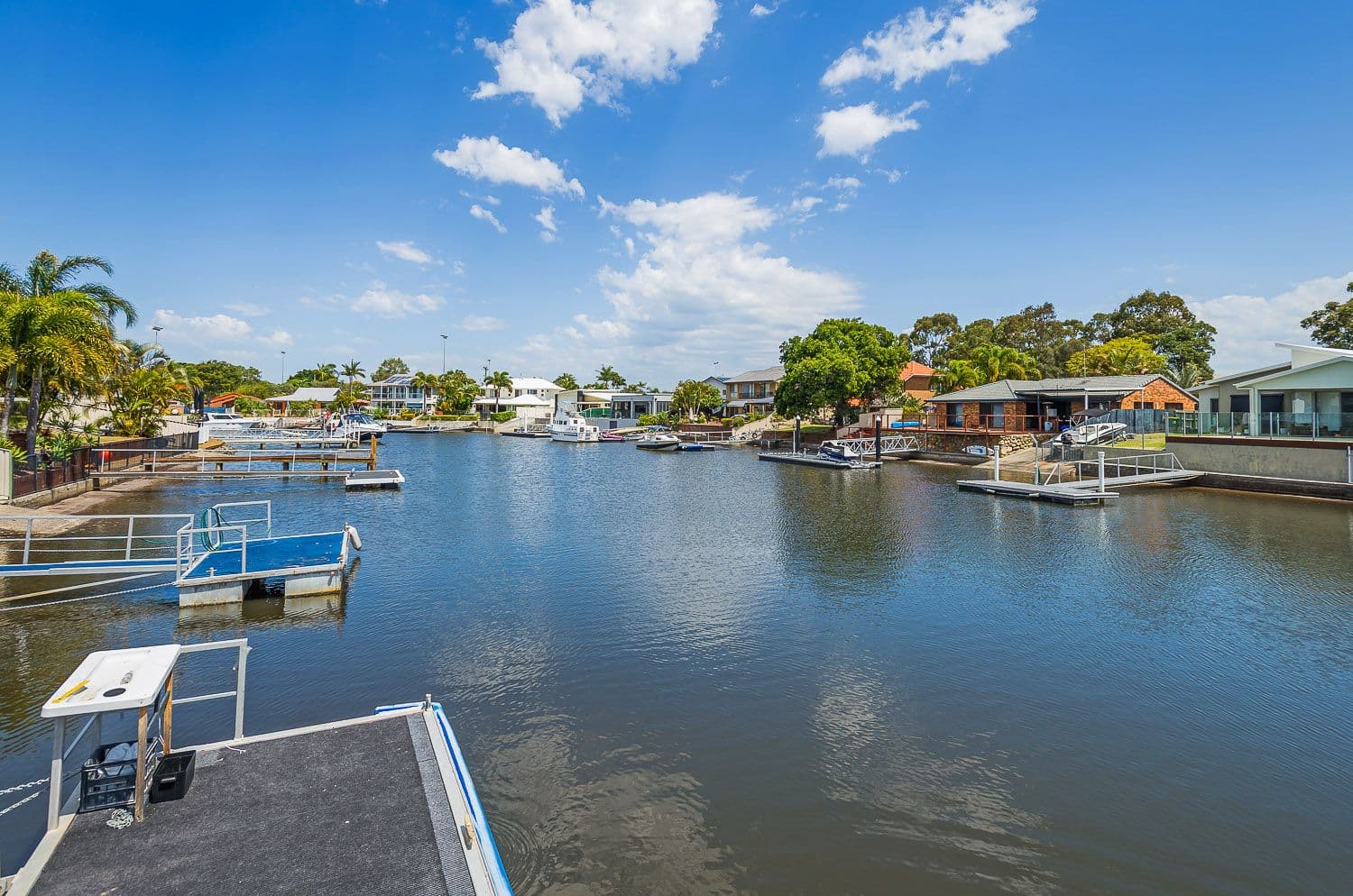 9 Erave Avenue, Runaway Bay QLD 4216, Runaway Bay - Thumbnail 2