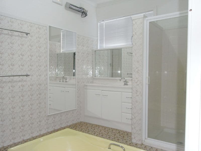 8 Beresford Crescent, GYMPIE QLD 4570, Gympie - Thumbnail 3