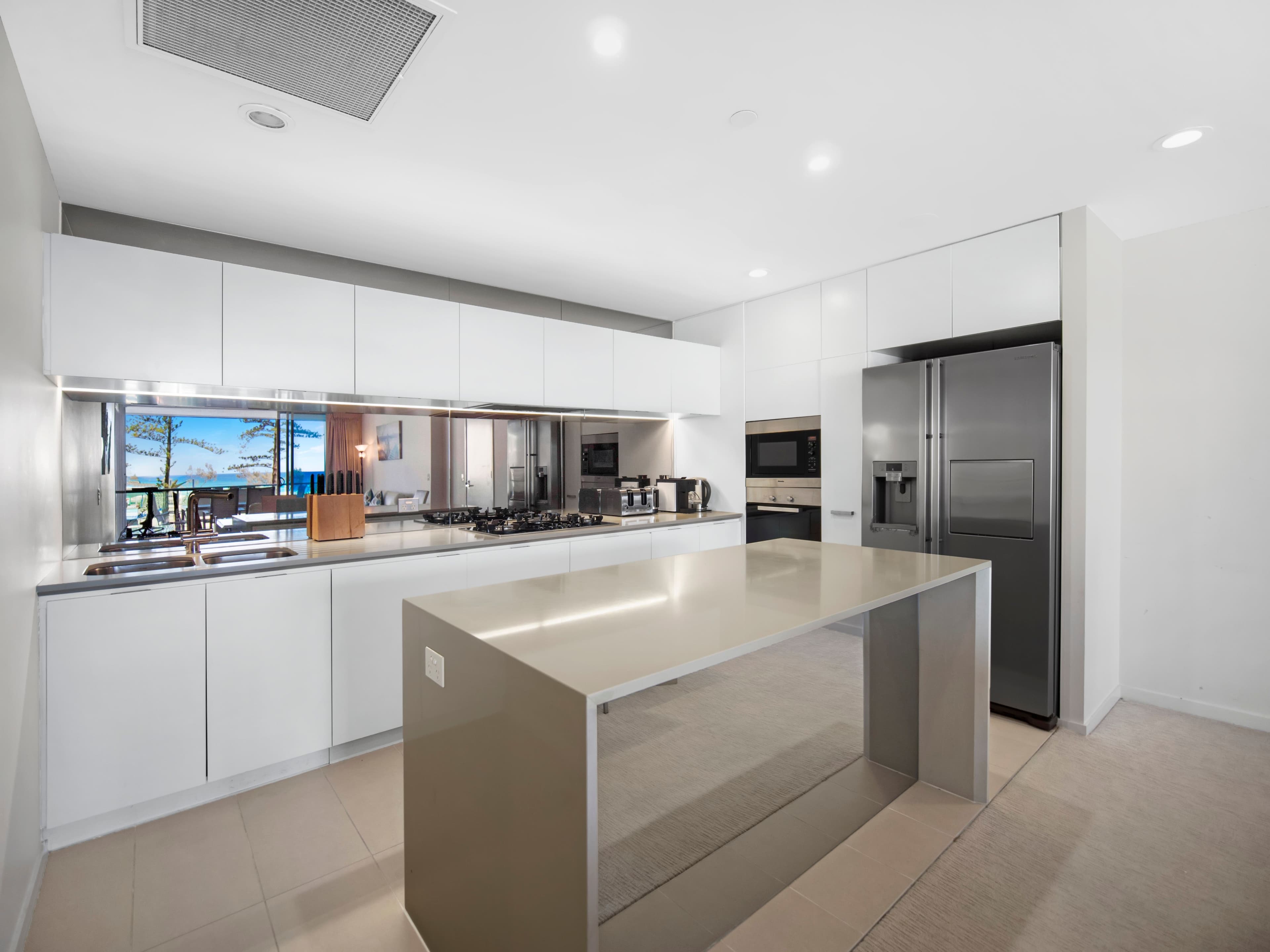 1 Douglas Street, Coolangatta QLD 4225, Coolangatta - Thumbnail 3