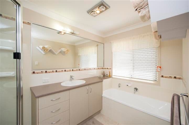 18 Reinaerhoff Crescent, GLEN EDEN QLD 4680, Glen Eden - Thumbnail 6