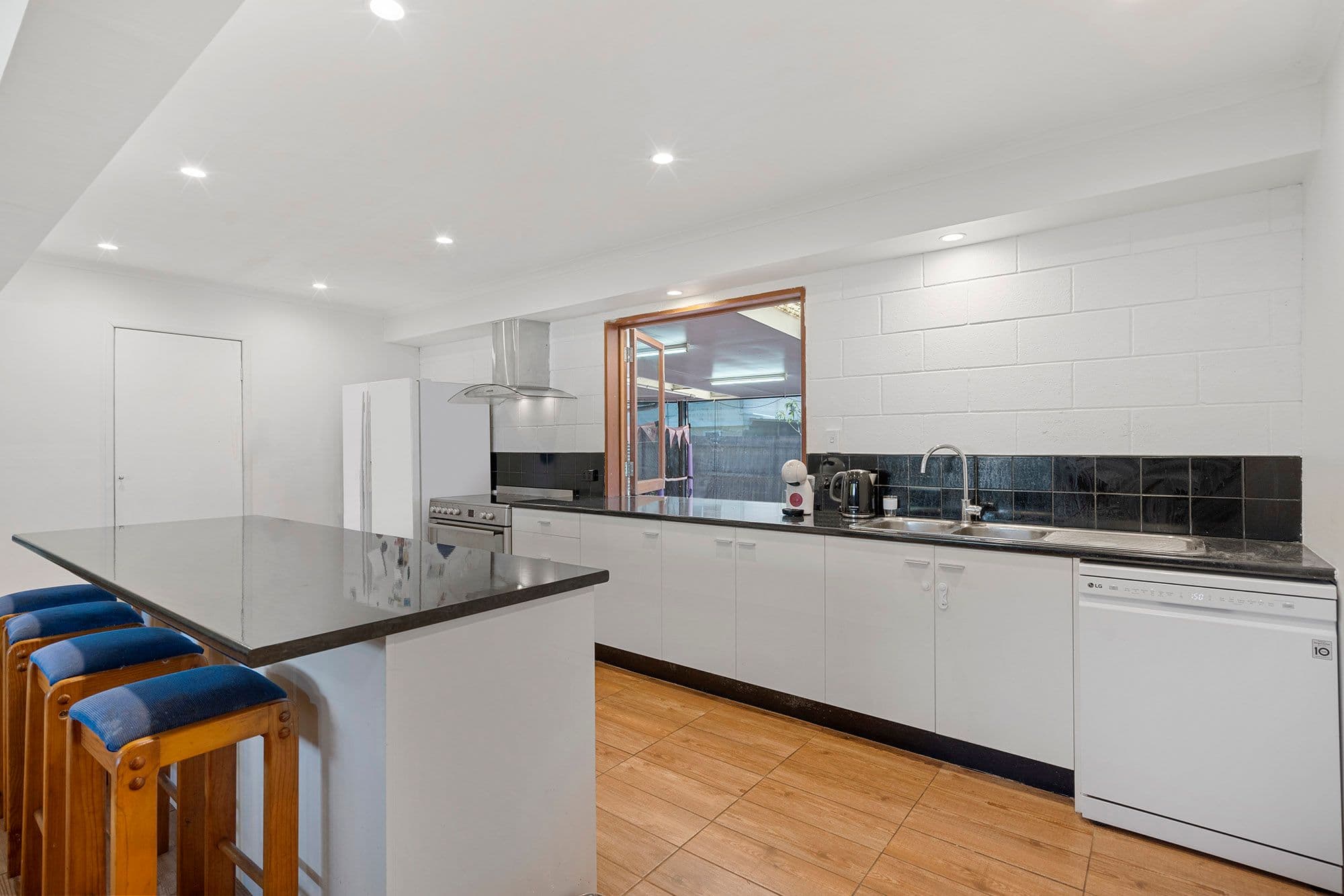 20 Blackton Street, Logan Central QLD 4114, Logan Central - Thumbnail 4