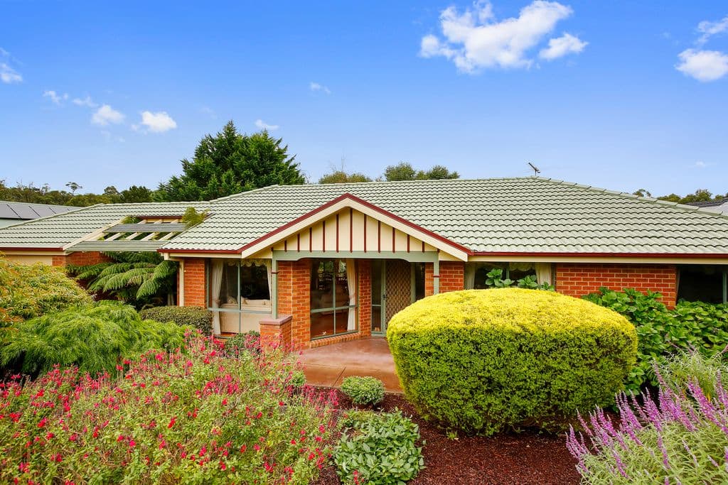 7 Stringybark Boulevard, Mount Evelyn VIC 3796, Mount Evelyn - Thumbnail 2