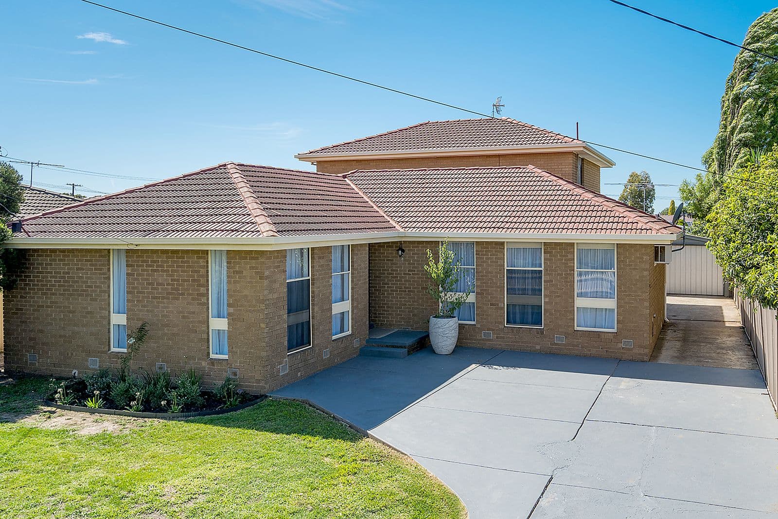 38 Bank Street, Craigieburn VIC 3064, Craigieburn - Thumbnail 3