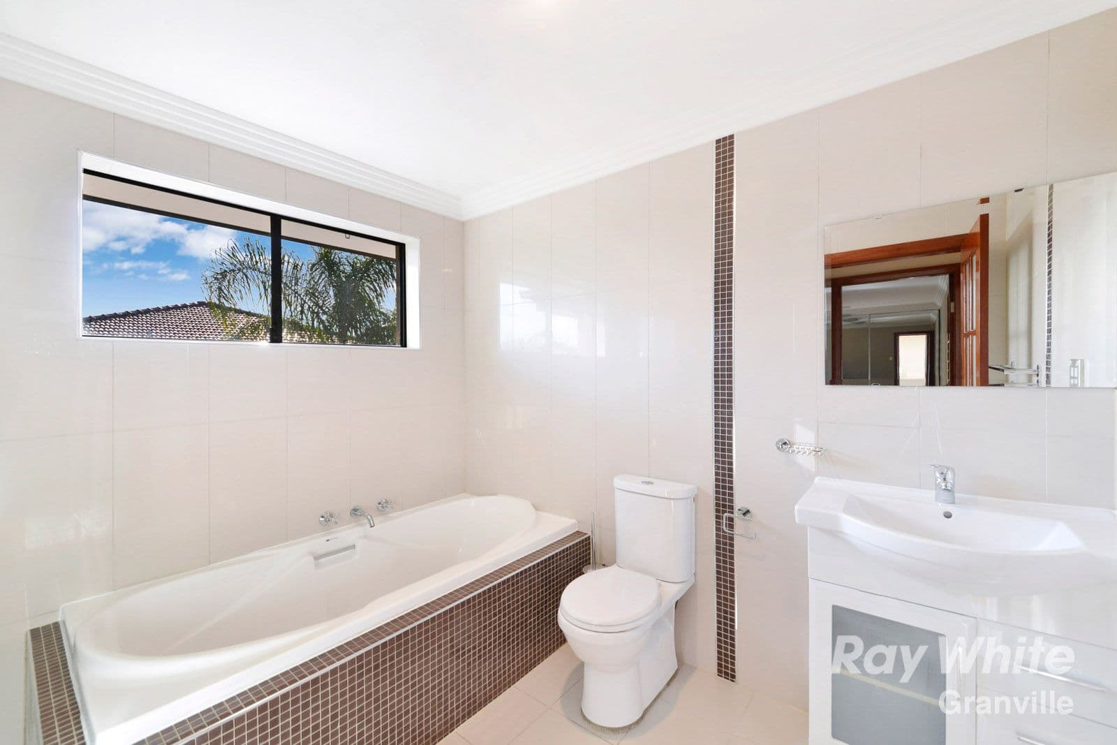 13 Poinciana Parade, Greystanes NSW 2145, Greystanes - Thumbnail 5