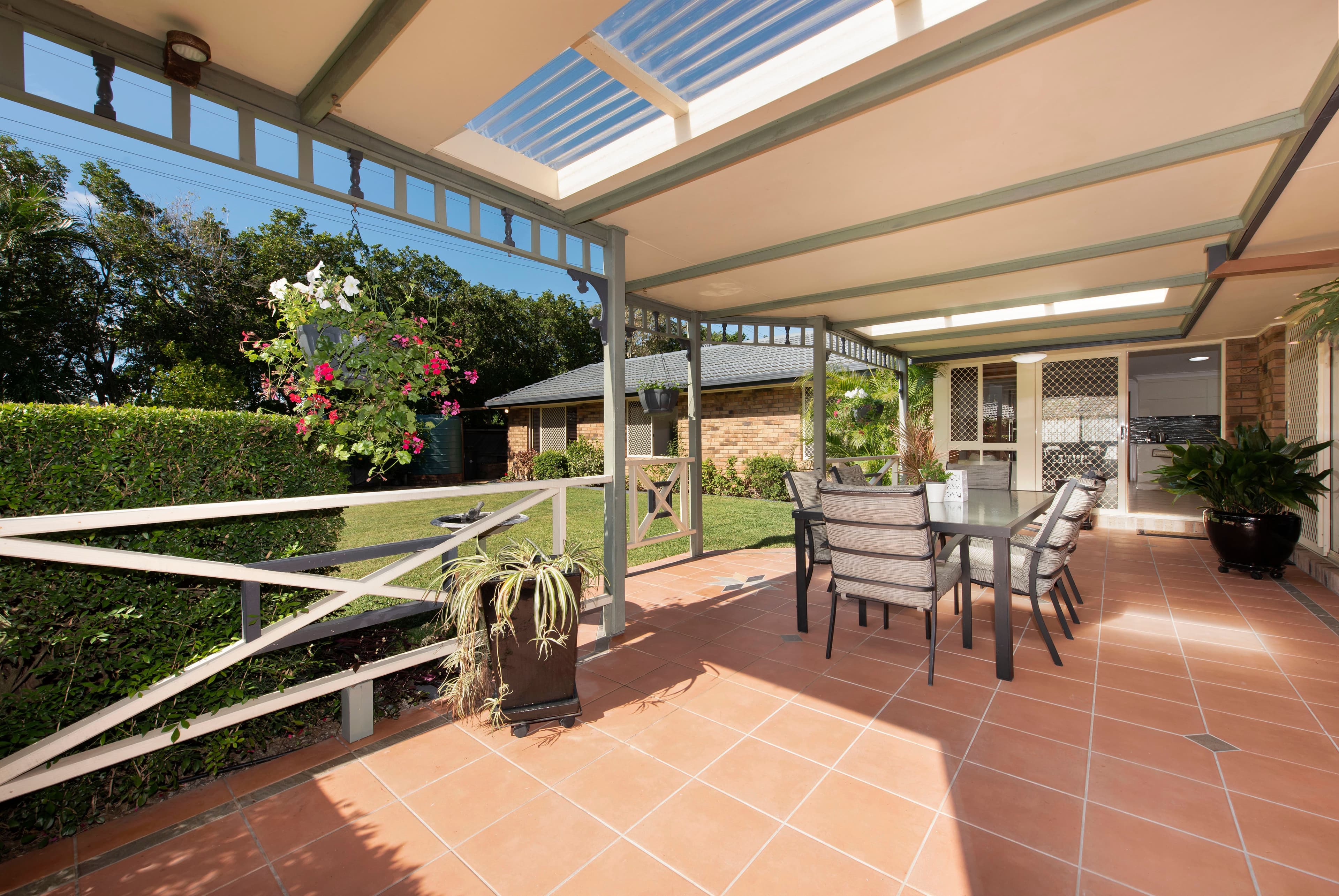 5 Lydstep Court, Carindale QLD 4152, Carindale - Thumbnail 2