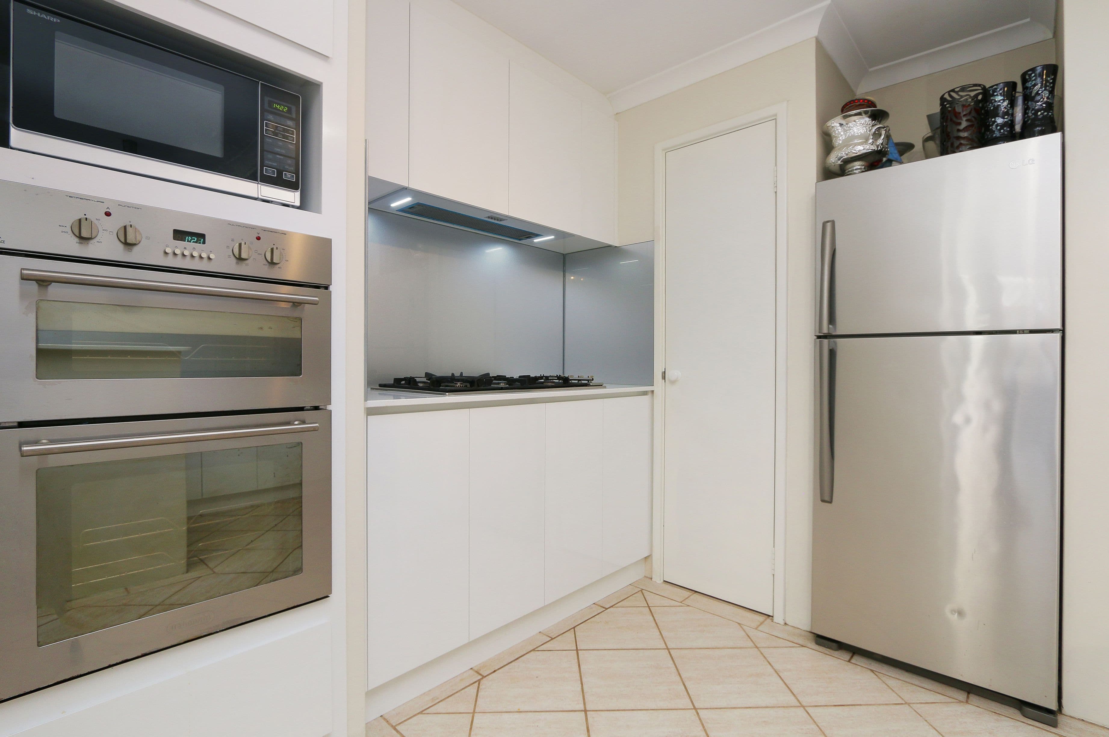 12 Waring Way, Kardinya WA 6163, Kardinya - Thumbnail 7