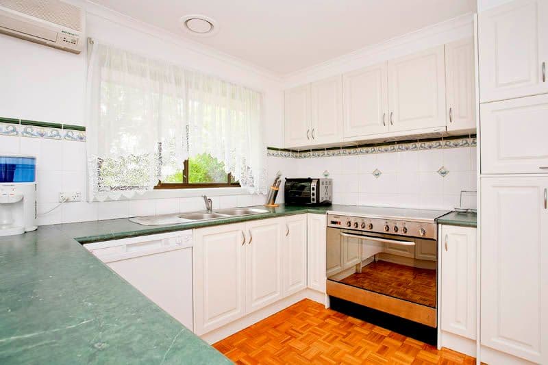 23 Kanooka Drive, CORIO VIC 3214, Corio - Thumbnail 3