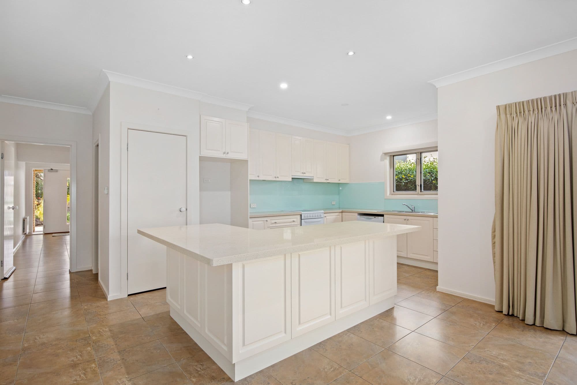 36 Pyke Street, Werribee VIC 3030, Werribee - Thumbnail 3