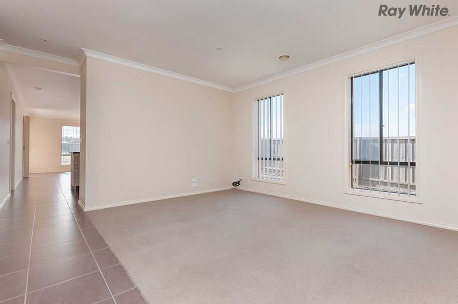 4 Saltash Court, Sunbury VIC 3429, Sunbury - Thumbnail 5