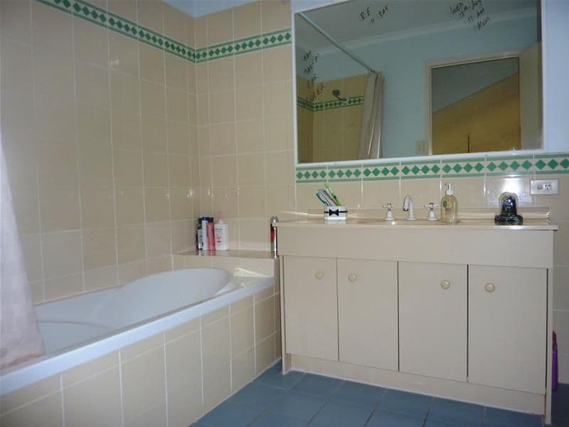 1a Alison Road, CARRARA QLD 4211, Carrara - Thumbnail 6