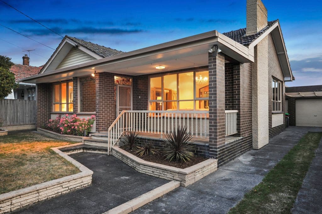 5 Lawrance Street, Murrumbeena VIC 3163, Murrumbeena - Thumbnail 2