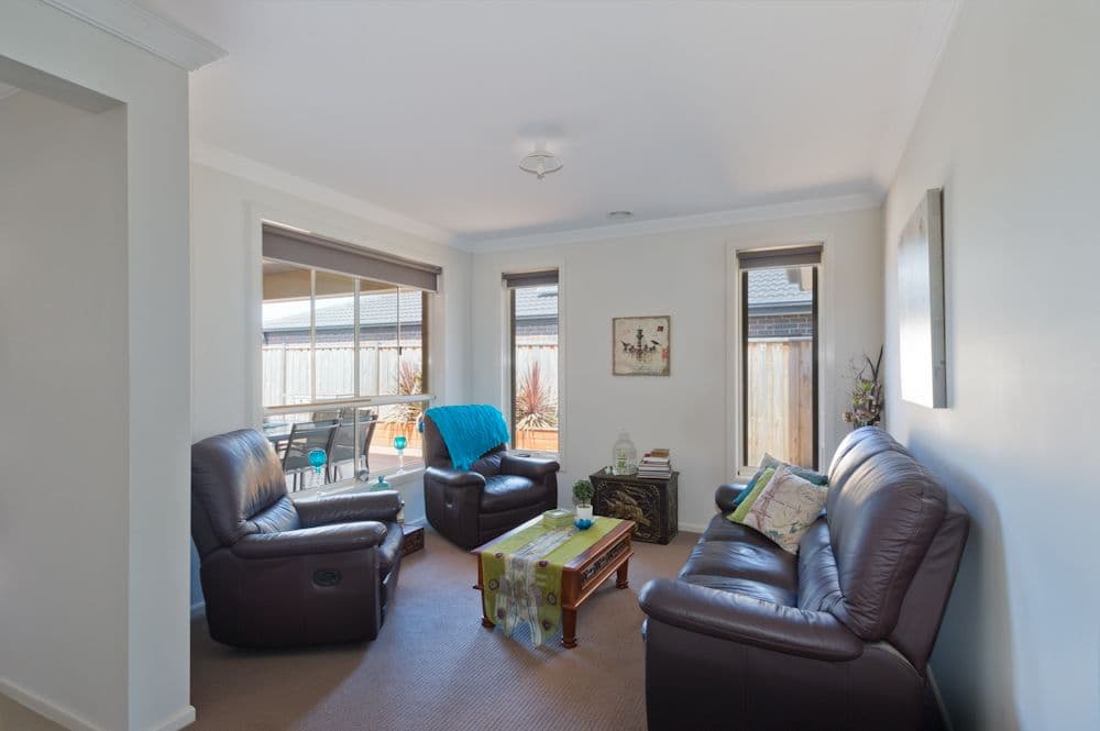 22 Arnolds Creek Boulevard, MELTON WEST VIC 3337, Melton West - Thumbnail 5