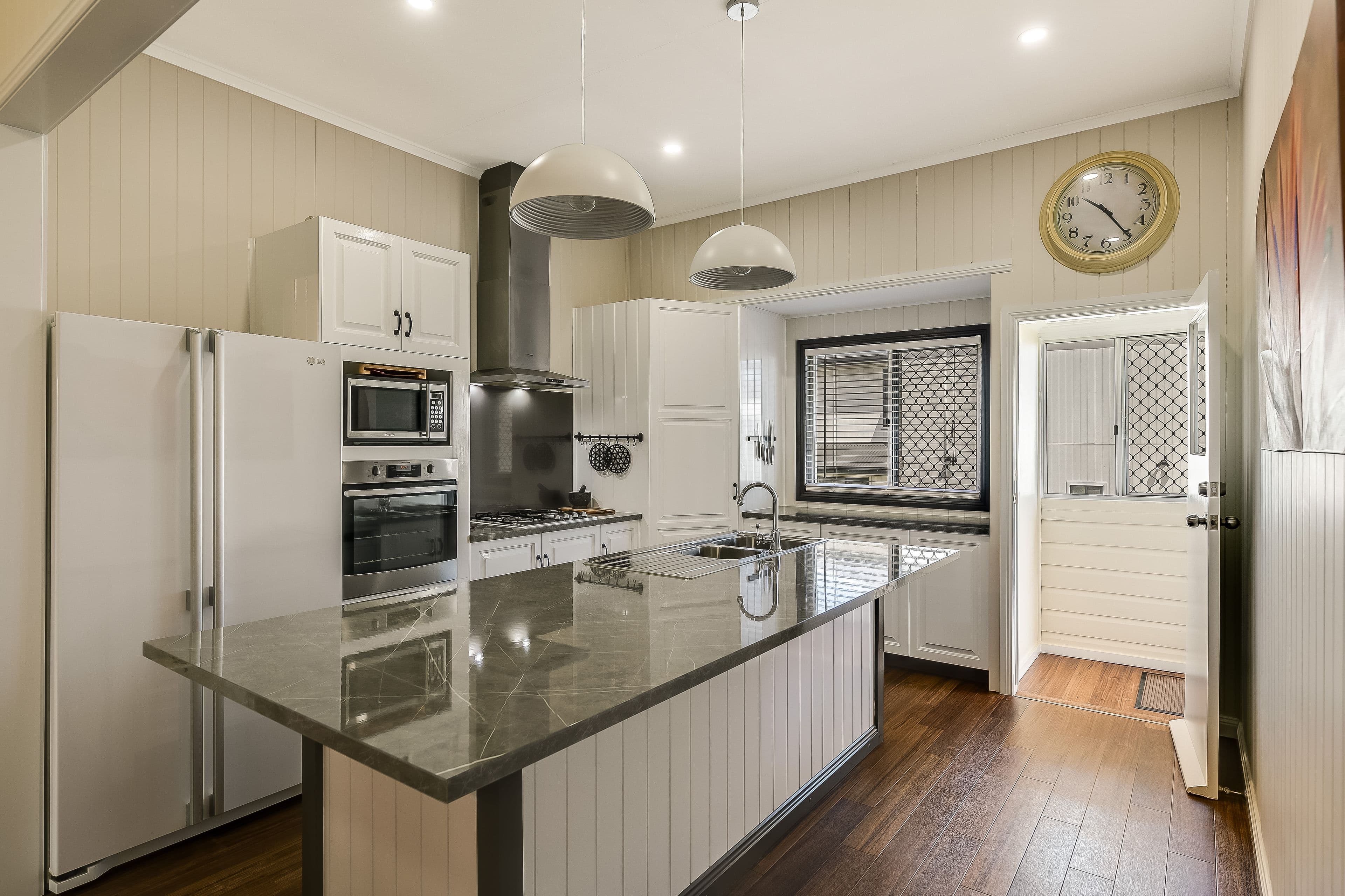 357 Greenwattle Street, Wilsonton QLD 4350, Wilsonton - Thumbnail 3