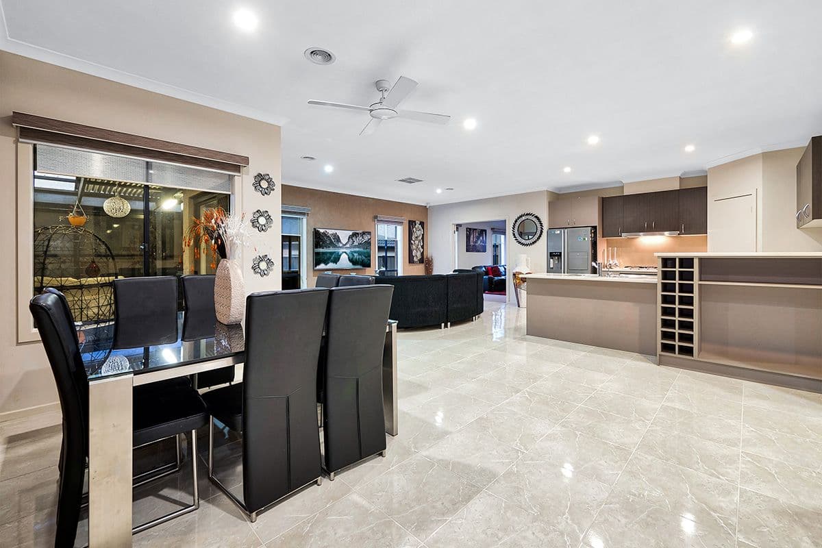 26 Hackney Circuit, Clyde North VIC 3978, Clyde North - Thumbnail 5