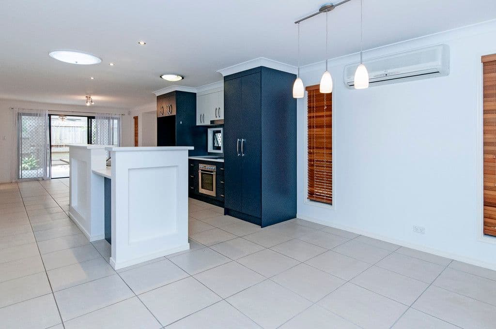 35 Liberty Crescent, SPRINGFIELD LAKES QLD 4300, Springfield Lakes - Thumbnail 2