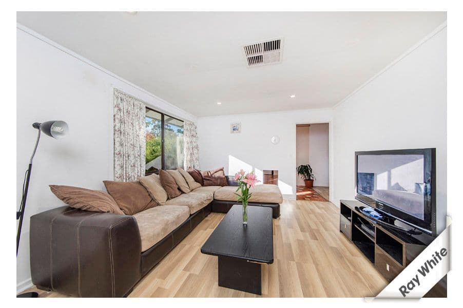 9 Baylis Place, Charnwood ACT 2615, Charnwood - Image 1