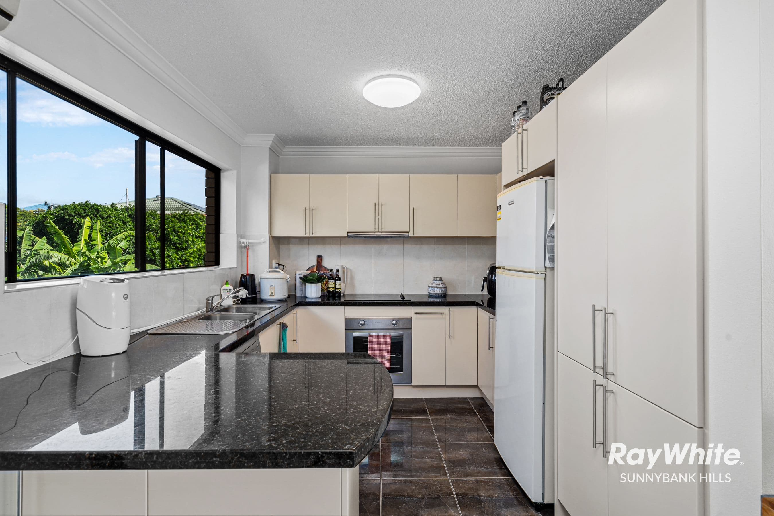 22 Avocado Street, Macgregor QLD 4109, Macgregor - Thumbnail 5