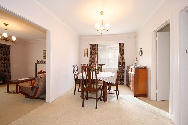 8 Prince Charles Street, CLAYTON VIC 3168, Clayton - Thumbnail 3