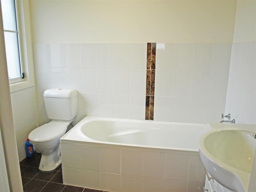 8 Anzac Avenue, WYONG NSW 2259, Wyong - Thumbnail 4