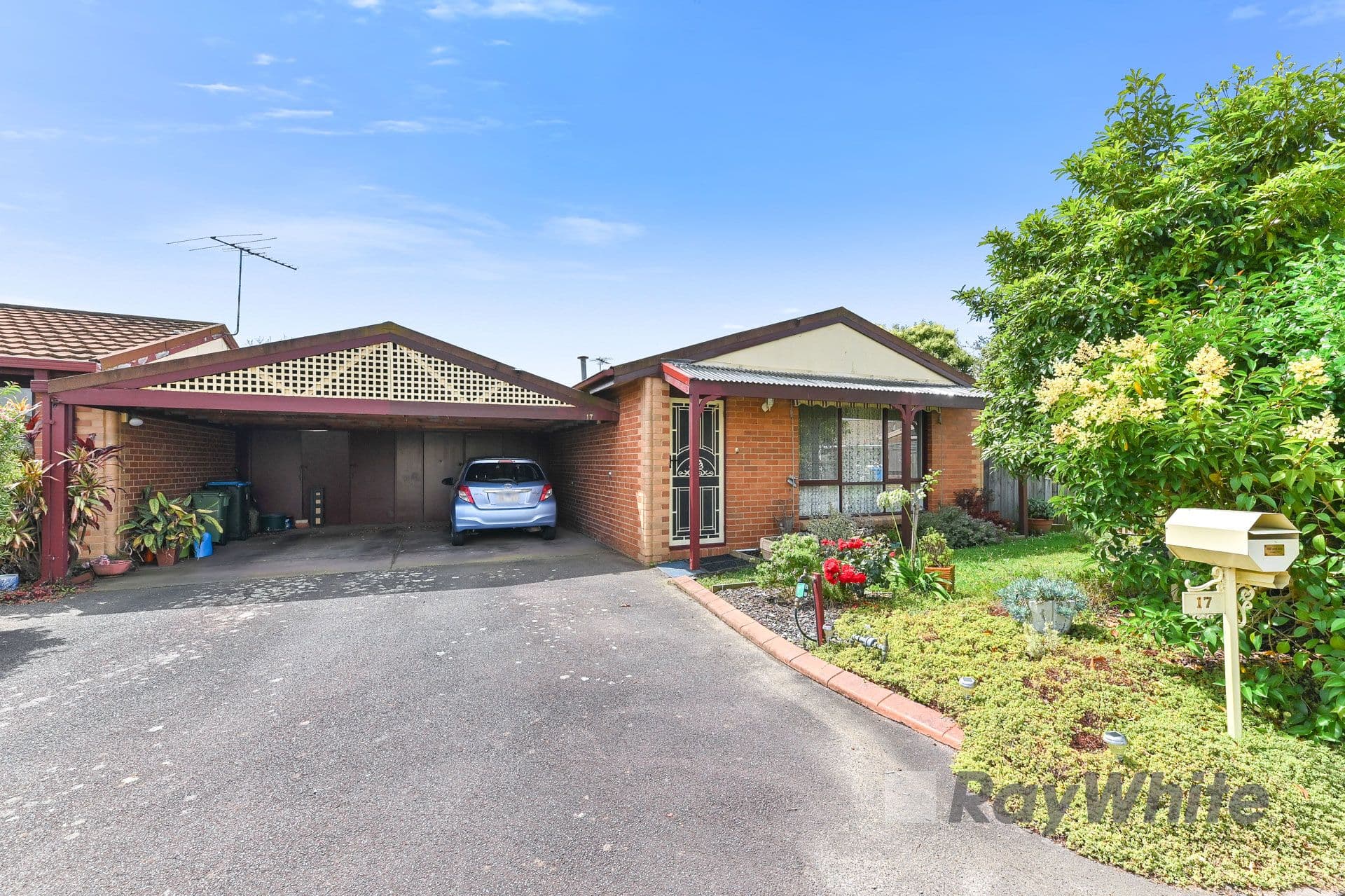 17 Warren Close, Narre Warren VIC 3805, Narre Warren - Image 1