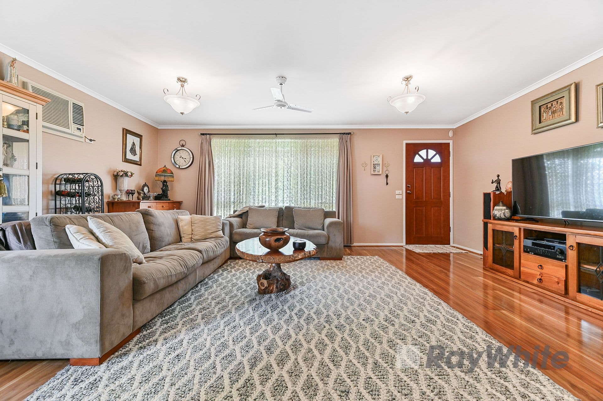 17 Warren Close, Narre Warren VIC 3805, Narre Warren - Thumbnail 3