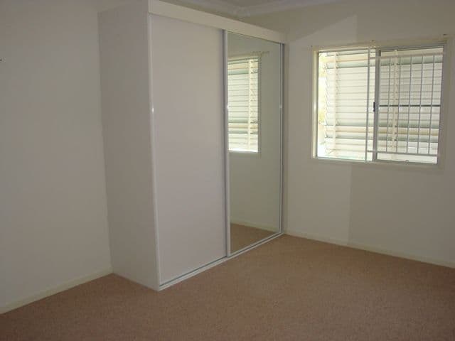 19 Coleman Street, GRACEVILLE QLD 4075, Graceville - Thumbnail 5
