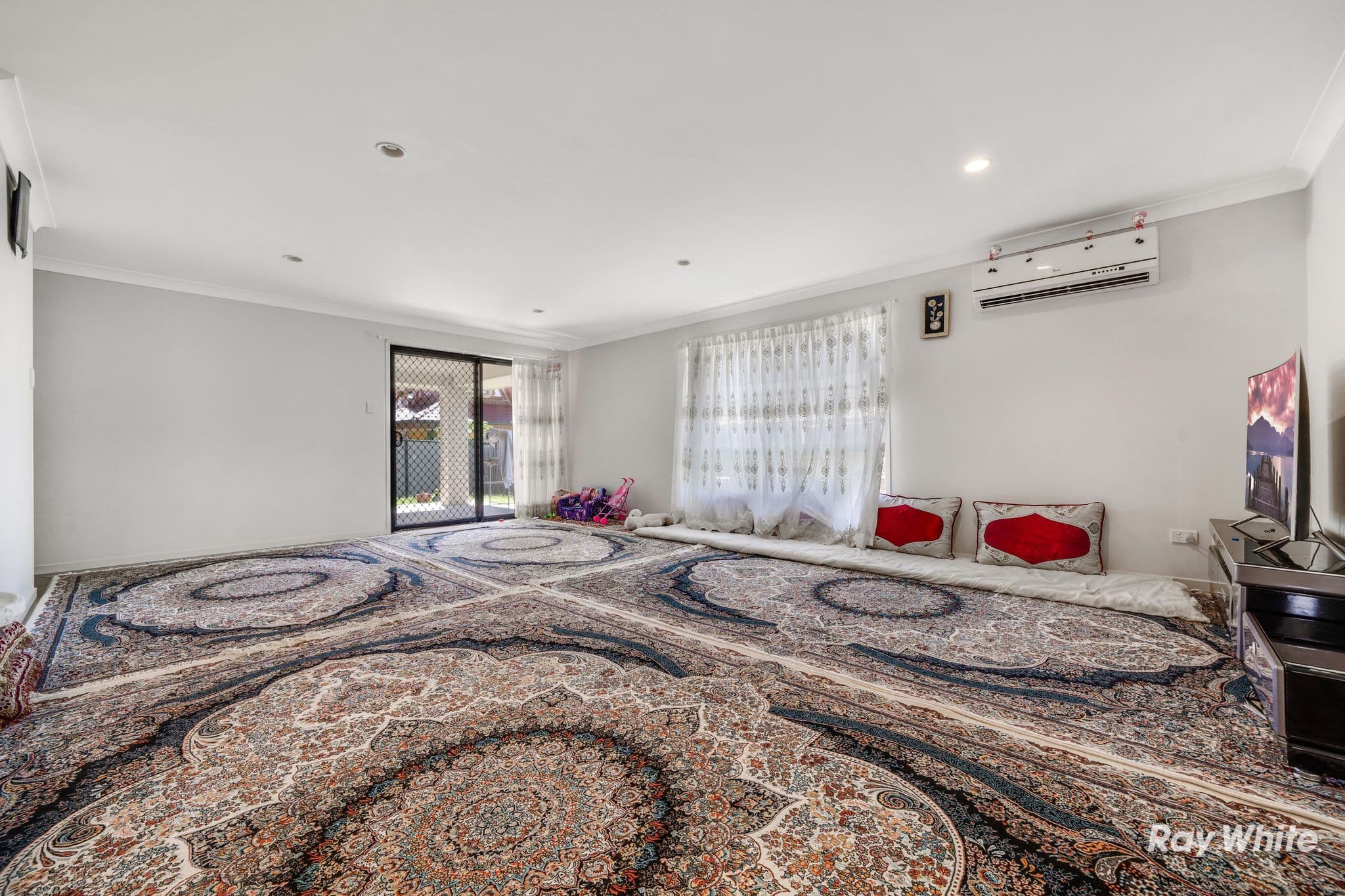 22 Prestige Drive, Marsden QLD 4132, Marsden - Thumbnail 2