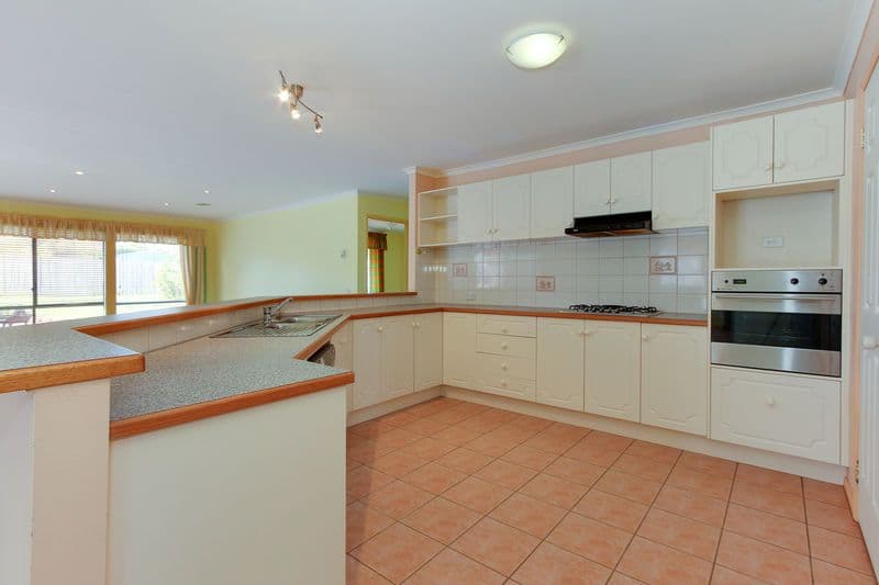 31 Dusky Drive, SAFETY BEACH VIC 3936, Safety Beach - Thumbnail 2
