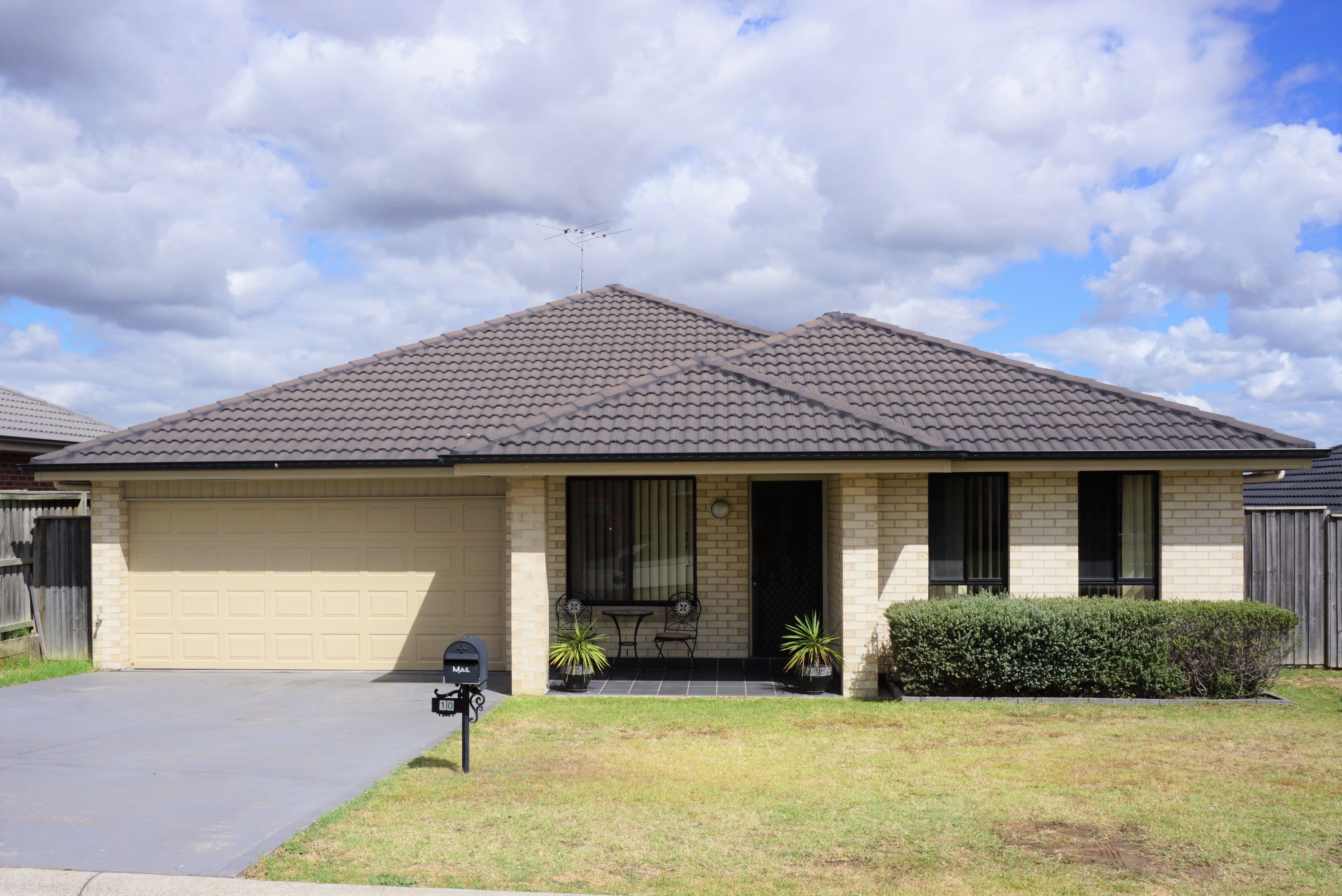 10 Harvest Court, East Branxton - Image 1
