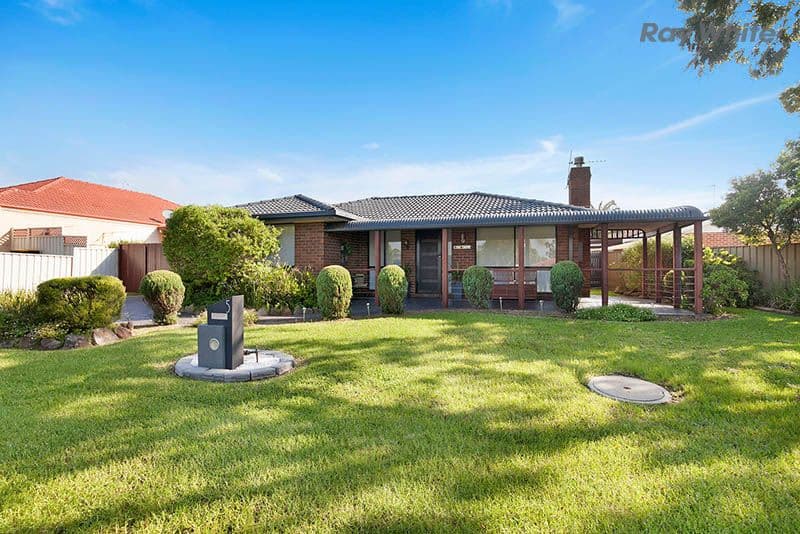 5 Golden Grove, Albion Park - Image 1