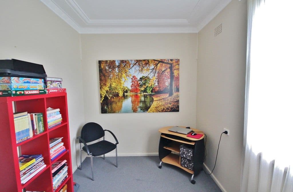 47 Blackett Avenue, Young NSW 2594, Young - Thumbnail 8