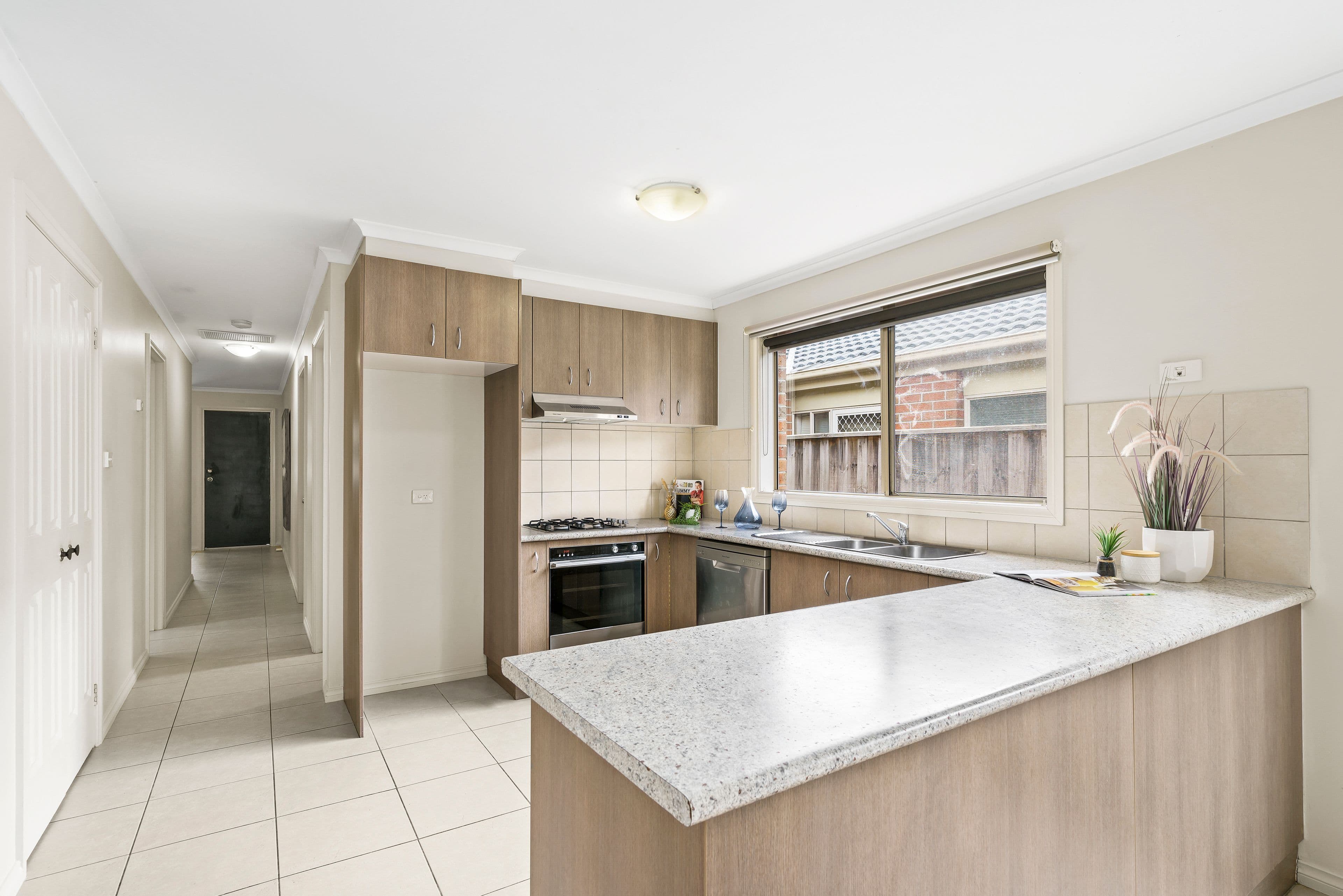 5a Keith Avenue, Sunbury VIC 3429, Sunbury - Thumbnail 5