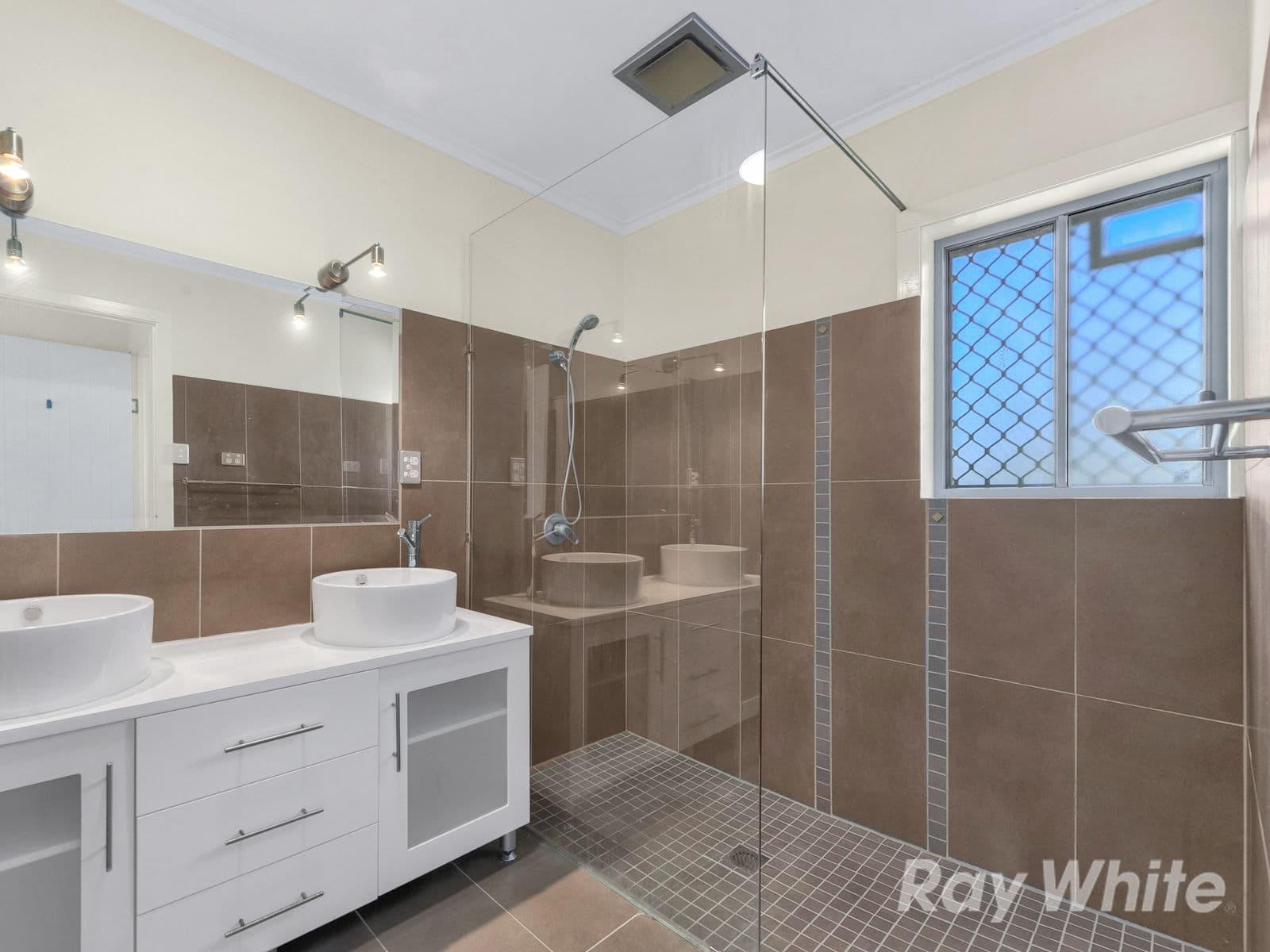 108 Appleby Road, Stafford QLD 4053, Stafford - Thumbnail 5