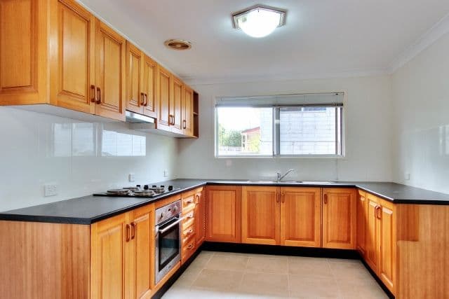 4 Cunningham Street, ROCHEDALE SOUTH QLD 4123, Rochedale South - Thumbnail 2